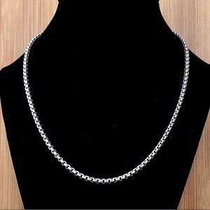 $168 Designer Estate Chain  Sterling Silver  29.9 Grams  Marked 925 Pc